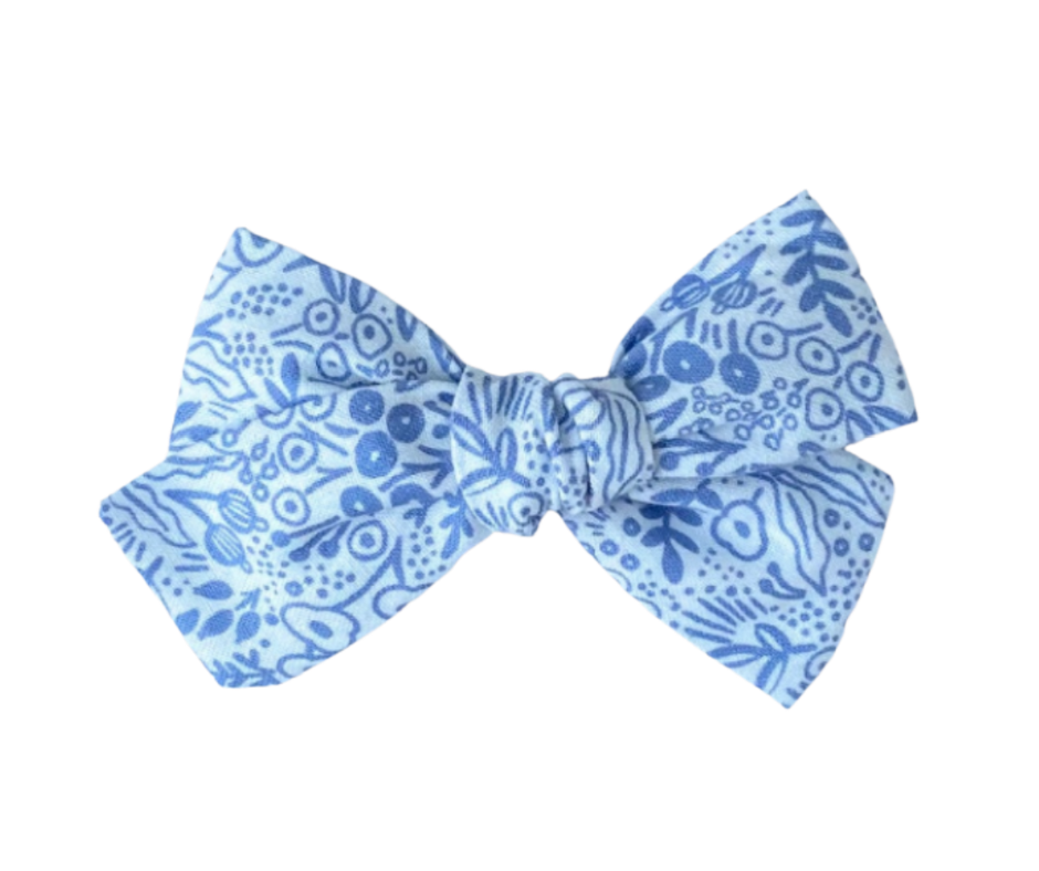 Periwinkle Basic Floral Bow