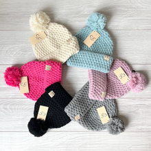 Load image into Gallery viewer, Kids Bee Stitch Pom CC Beanie