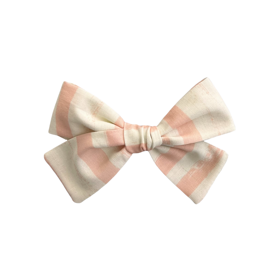 Peaches and Cream Bow