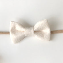 Load image into Gallery viewer, Classic Felt Bow Headband Set: Newborn Edition