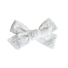 Load image into Gallery viewer, White Eyelet Bow