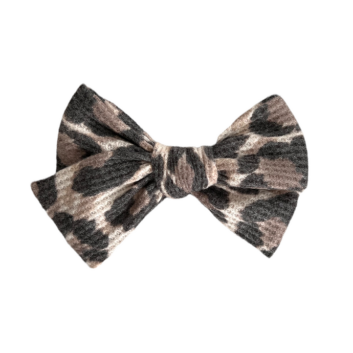 Waffle Knit Leopard Print Bow